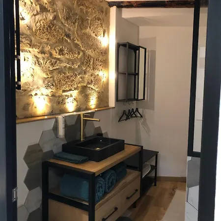 Magnifique - Fox Duke South Vieux Village * Les Angles (Gard)